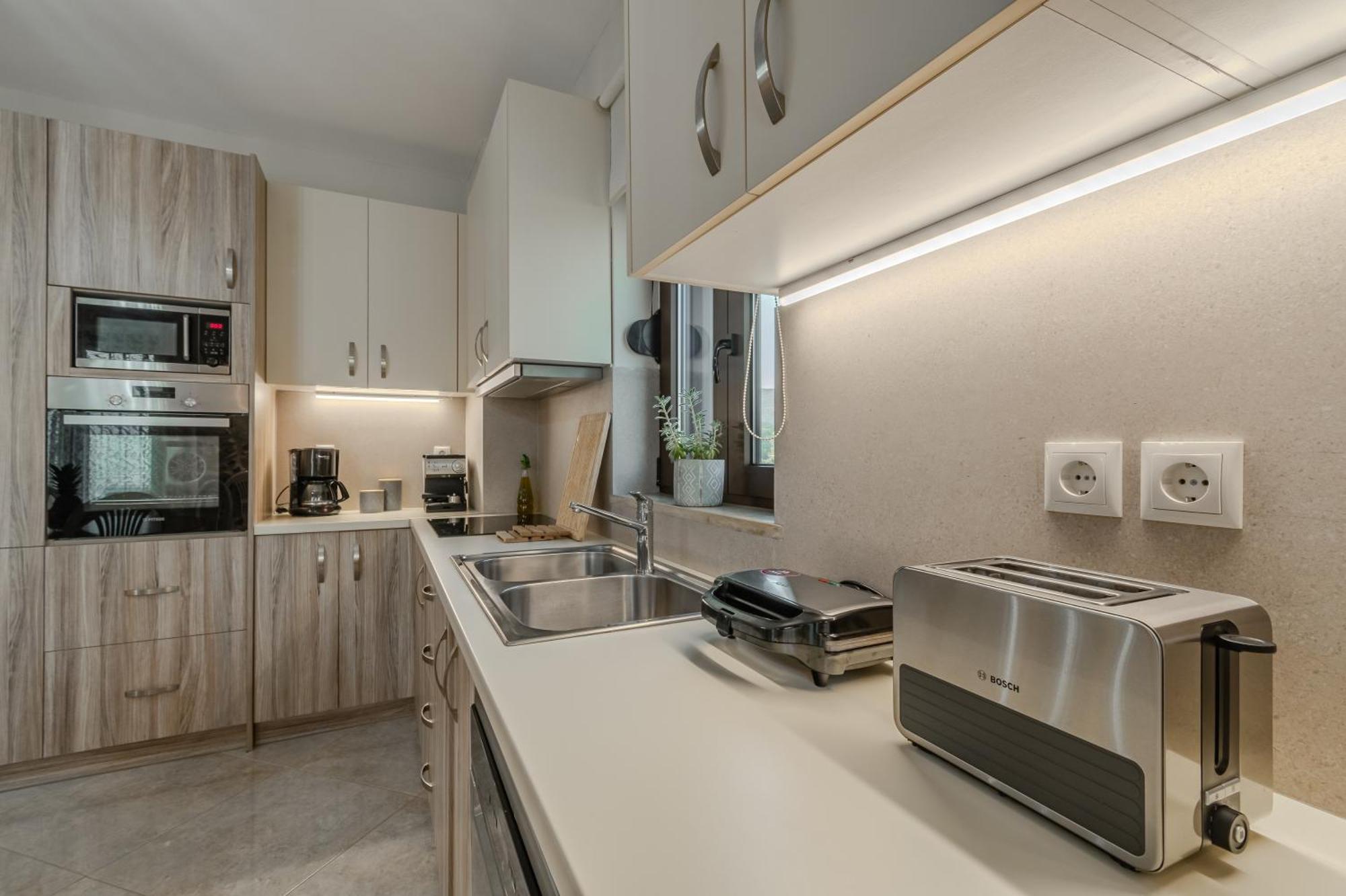 Casa Kastella, Private Jacuzzi & Bbq Facilities! Villa Angouselianá Eksteriør billede