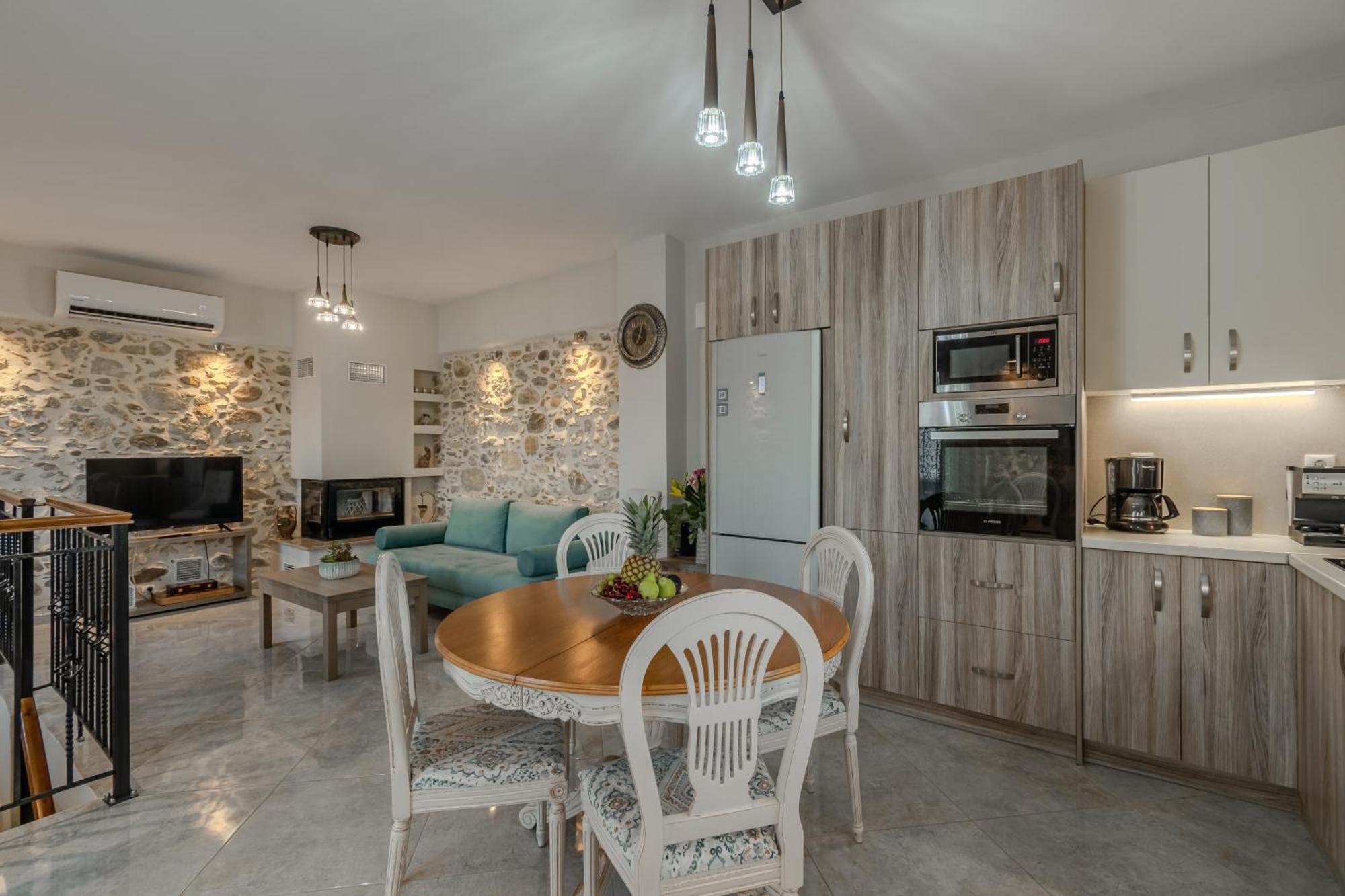 Casa Kastella, Private Jacuzzi & Bbq Facilities! Villa Angouselianá Eksteriør billede